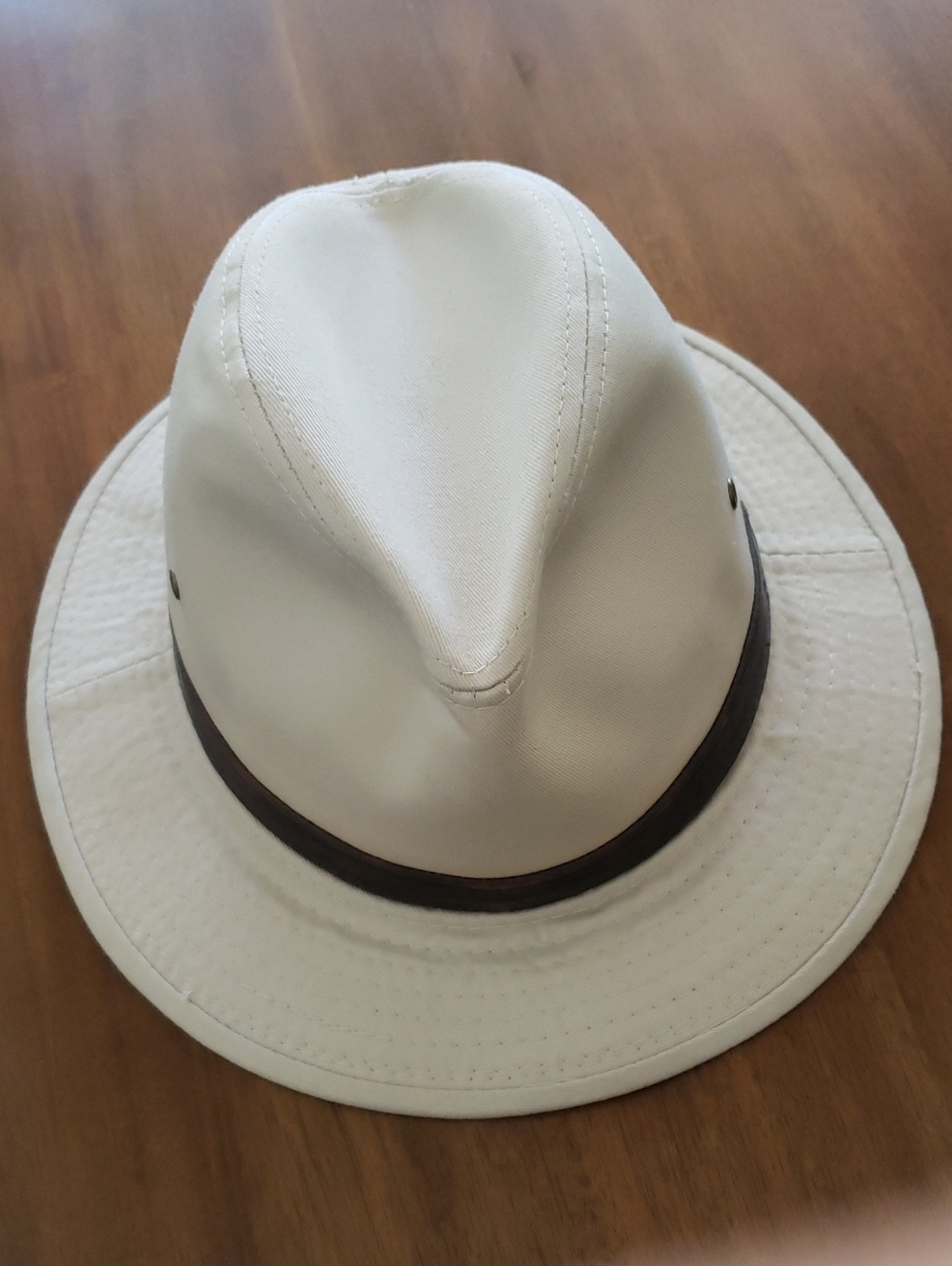Duluth Trading Co Cream Safari Hat with Brown Band